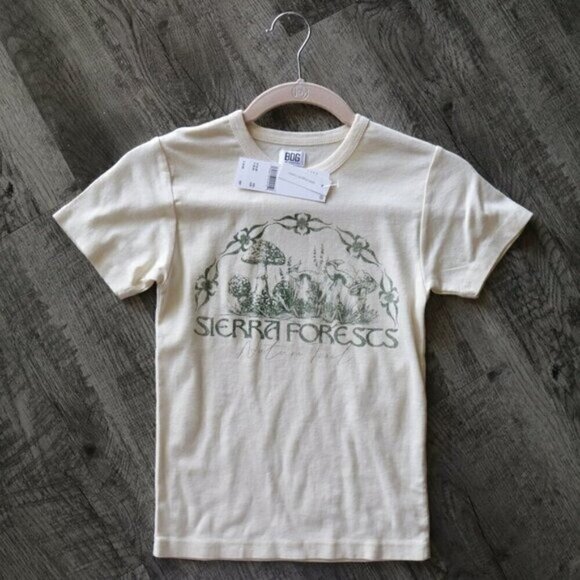 NWT Urban Outfitters Sierra Forest Baby Tee Cropped Top Size Large - Picture 1 of 6